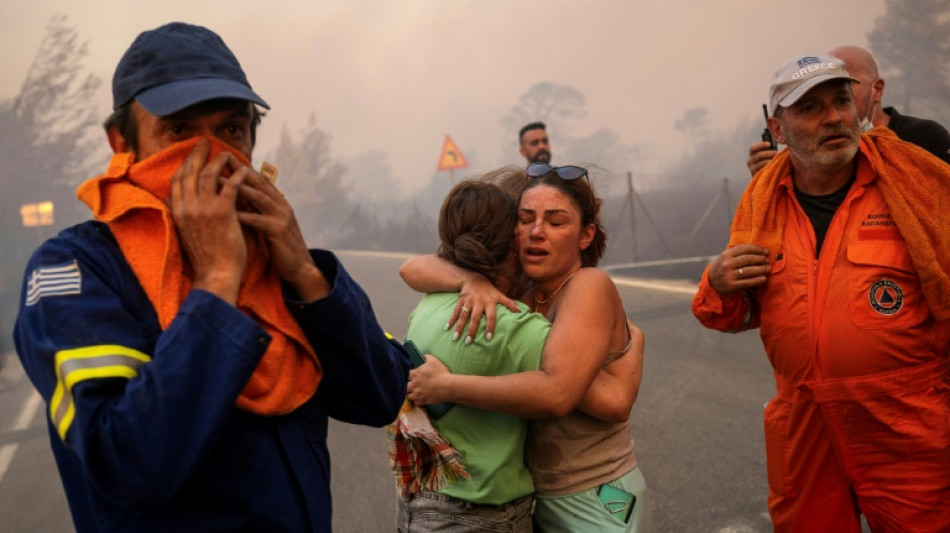 Griechische Feuerwehr: 33 von 40 Waldbränden unter Kontrolle gebracht 