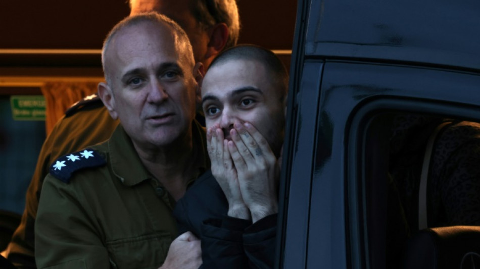 Israel stalls Palestinians' release after six Gaza hostages freed