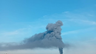 Scoppio e fiamme in azienda di plastica, 2 feriti gravi