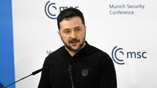 Zelensky lembra que 'decisões não podem ser tomadas' sobre a Ucrânia sem Kiev e UE