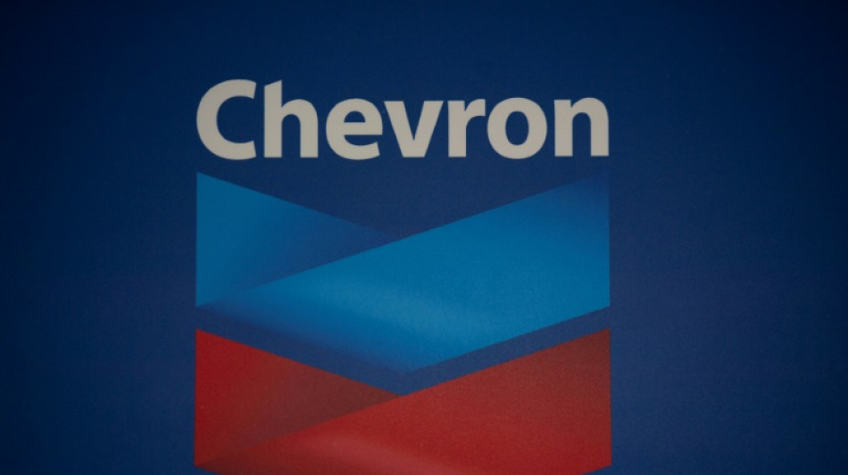 Trump anuncia fim de licença que permite que Chevron opere na Venezuela