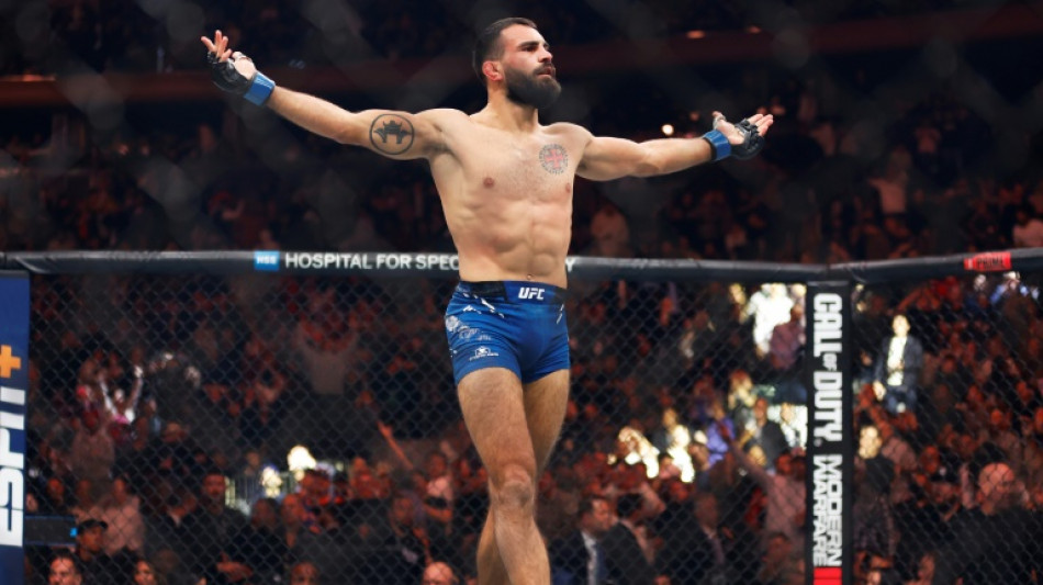 MMA: Benoit Saint-Denis, le combattant qui se rêvait chevalier