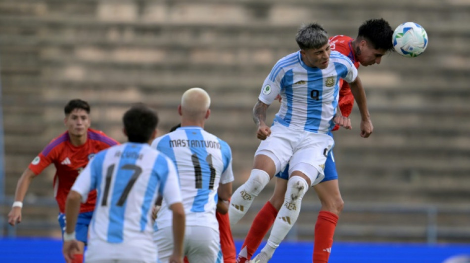 Argentina estreia na fase final do Sul-Americano Sub-20 com vitória sobre o Chile (2-1)