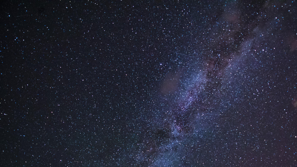 Stelle in fuga svelano un buco nero nel vicinato della ViaLattea