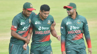 Taskin Ahmed rips through South African batting