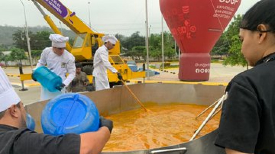 All'Ecuador il Guinness per la zuppa di pesce più grande