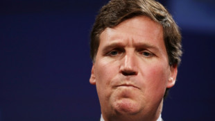 El expresentador conservador de Fox News Tucker Carlson hará un programa en Twitter