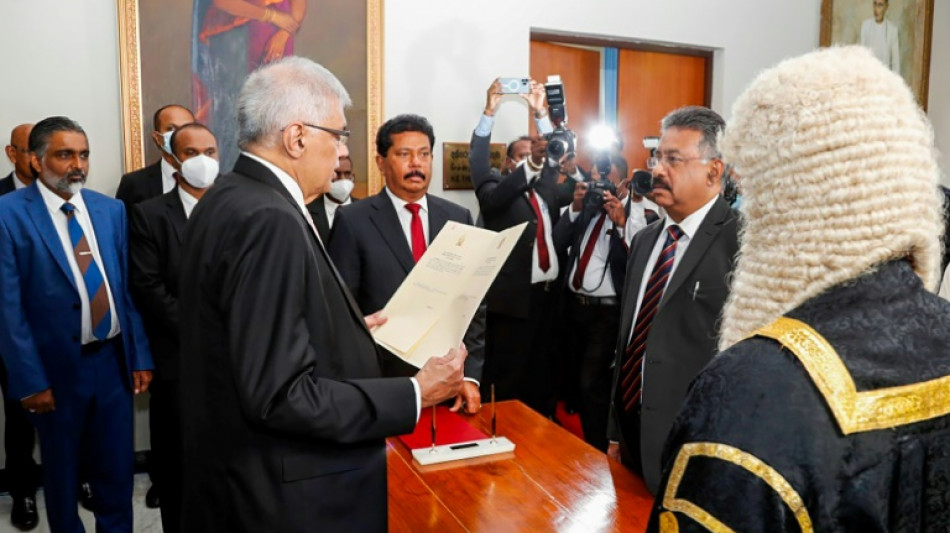 Sri Lanka: le président Wickremesinghe investi et en quête d'un gouvernement d'unité