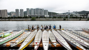 Malvoyants, des Hongkongais pratiquent le bateau-dragon et retrouvent confiance en eux