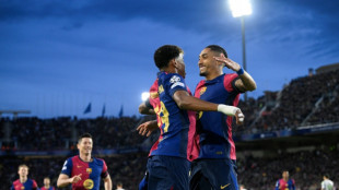 Com 2 de Raphinha, Barça vence Benfica (3-1) e vai às quartas da Champions