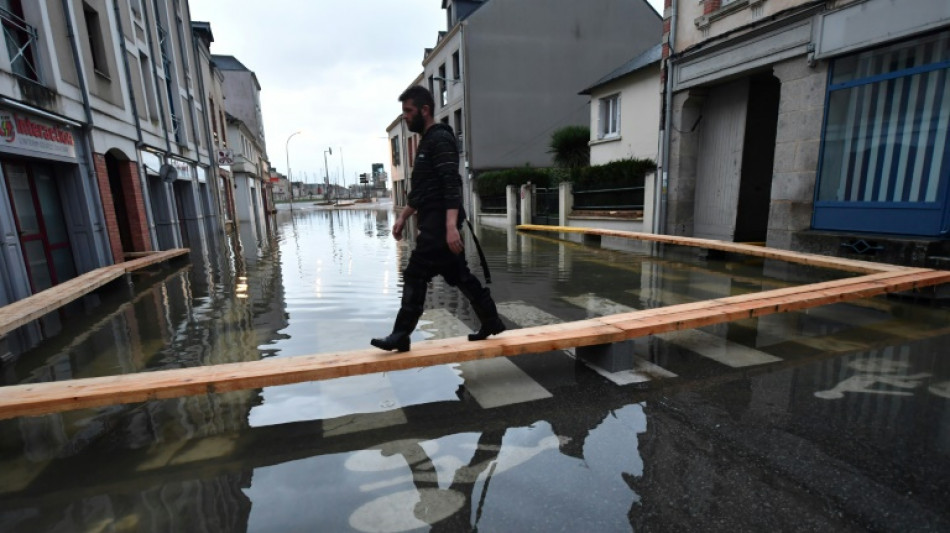 Inondations dans l'Ouest: Redon attend une crue record, trois départements en rouge