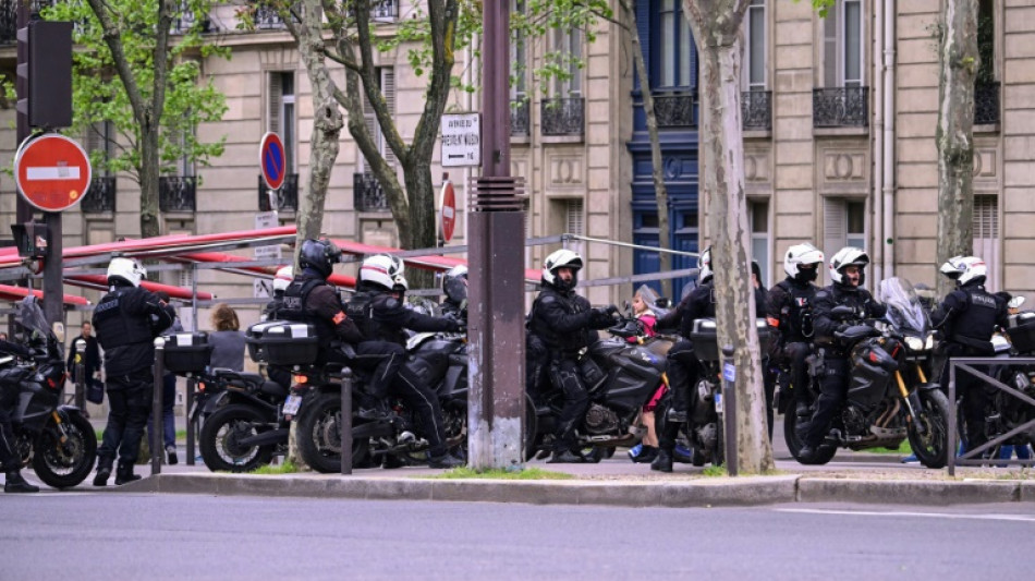 La policía detiene a un hombre tras una alerta de bomba en el consulado iraní en París
