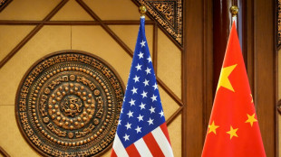 China alerta que novas tarifas americanas afetarão o diálogo bilateral