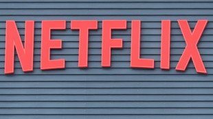 Netflix beats expectations on profit and subscribers