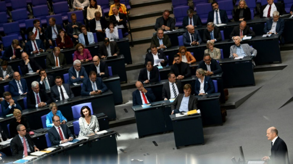 Bundestag stimmt über Sicherheitspaket ab