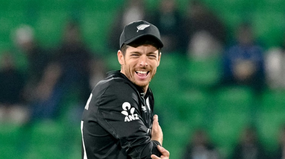 Santner wants New Zealand to keep 'open mind' for Champions Trophy final