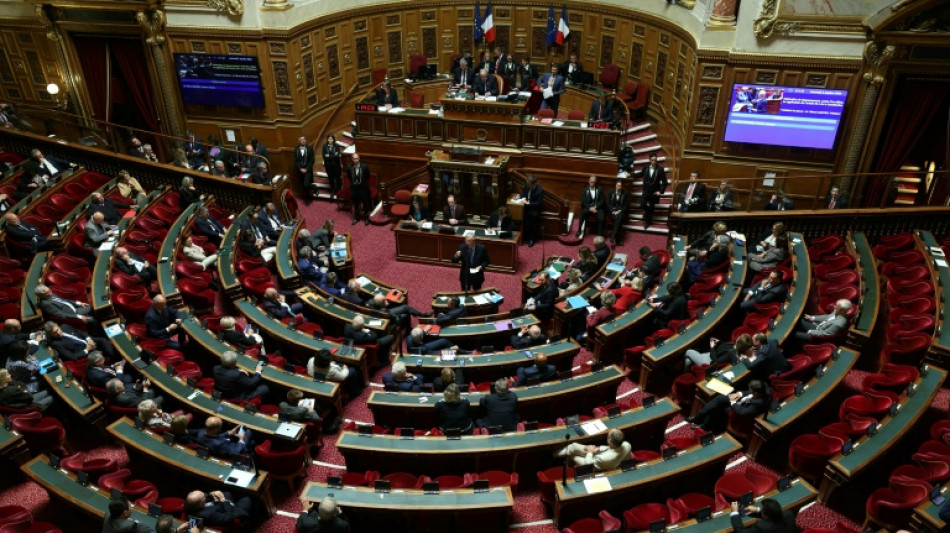 Assembleia francesa debaterá moções de censura contra o governo nesta quarta-feira