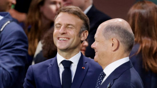 Scholz ist privat "ziemlich dicke" mit Macron