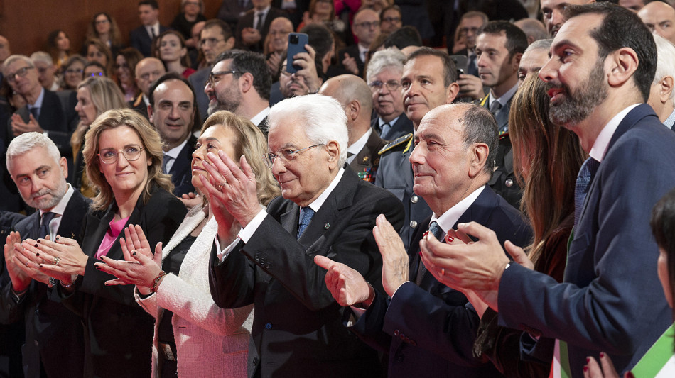 Mattarella, all'Ue manca reale spazio politico integrato