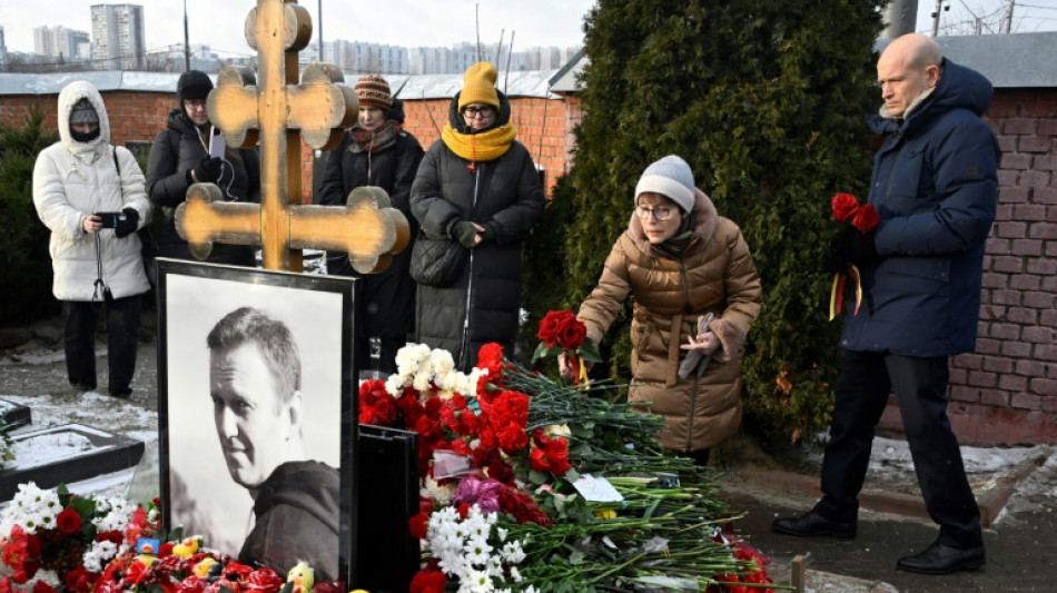 Navalny supporters risk reprisals with memorial events a year after death