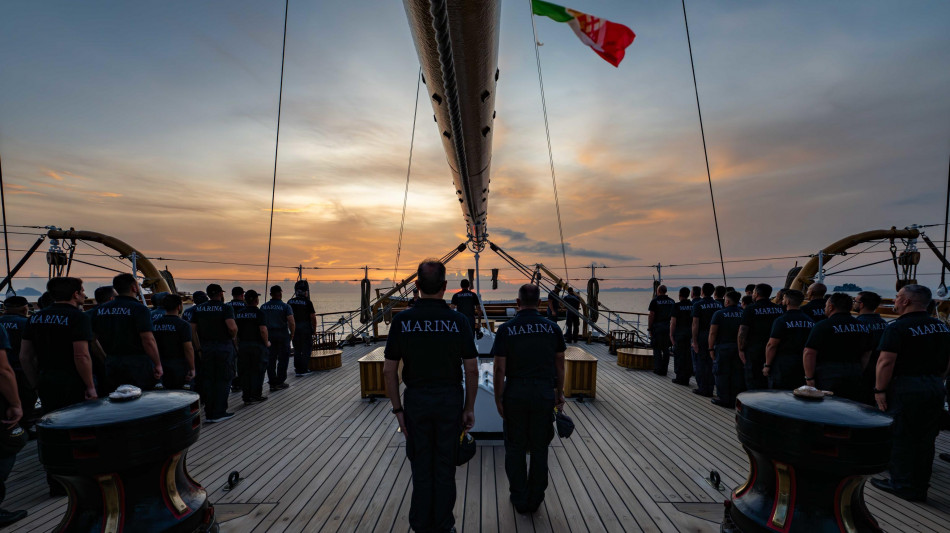 L'Amerigo Vespucci a Phuket, 27/ma tappa del tour mondiale