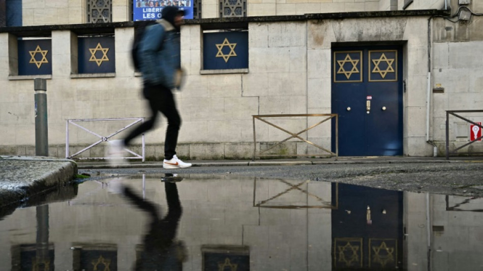 Enquête ouverte après la découverte de tags antisémites à la synagogue de Rouen