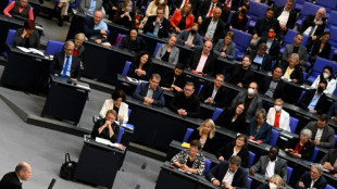 Bundestag befasst sich mit Nachhaltigkeitsstrategie und Lage im Iran