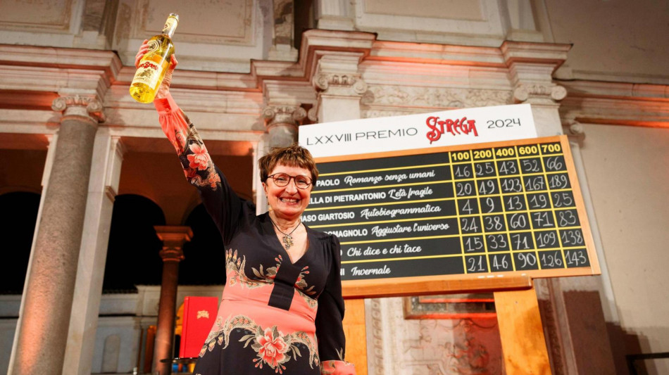 Donatella Di Pietrantonio vince il Premio Strega 2024