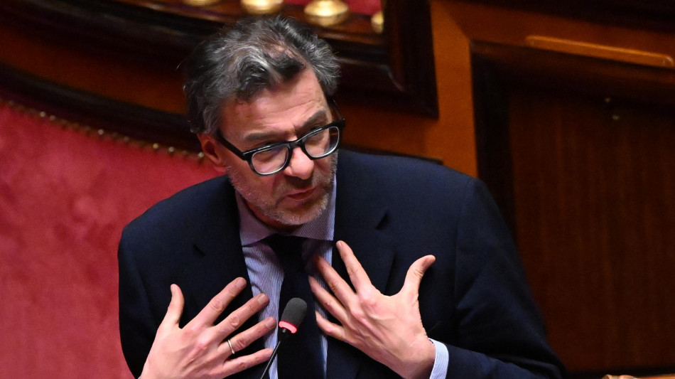 Giorgetti, recessione in vista, politica monetaria accomodante