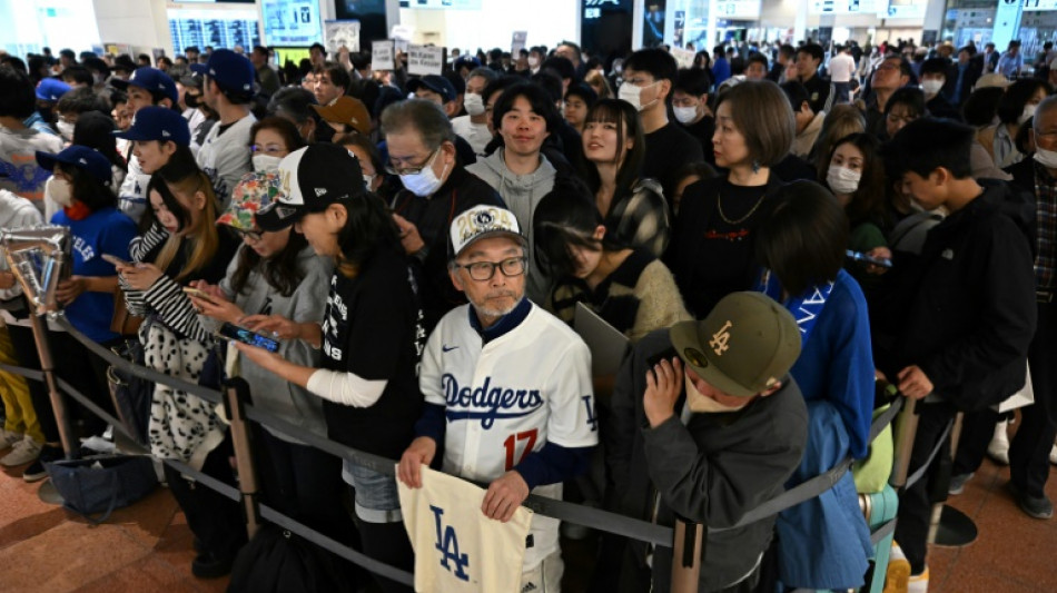 Hundreds of fans vie for glimpse of homecoming MLB hero Ohtani