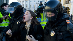 Mehr als 800 Festnahmen bei Protesten gegen Ukraine-Einsatz in Russland