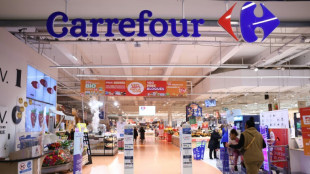 Bercy critique le modèle de franchise de Carrefour, l'action dévisse en Bourse
