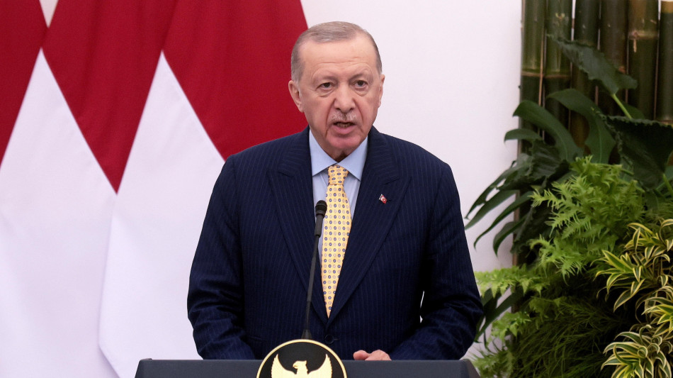 Erdogan dopo l'appello di Ocalan, 'opportunità storica'