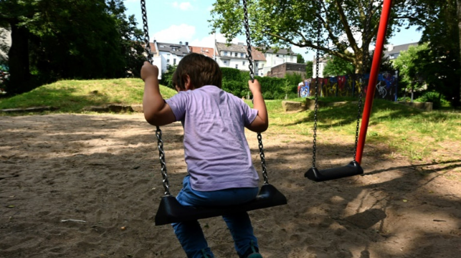 Koalition verkleinert geplante Einschnitte beim Elterngeld