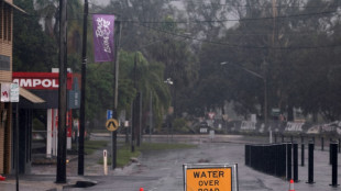 Australie: près de 330.000 foyers plongés dans le noir après le passage d'Alfred