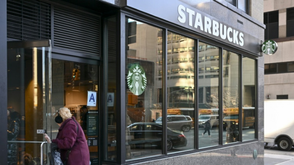 Starbucks vai cortar 1.100 empregos devido a queda nas vendas