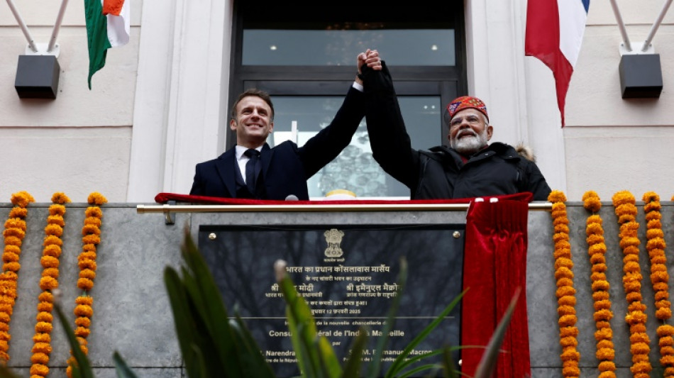 Macron et Modi affichent leur proximité à Marseille