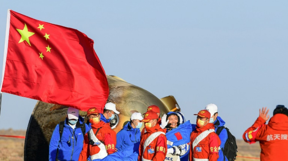 Des astronautes chinois de retour sur Terre, "succès" de la mission