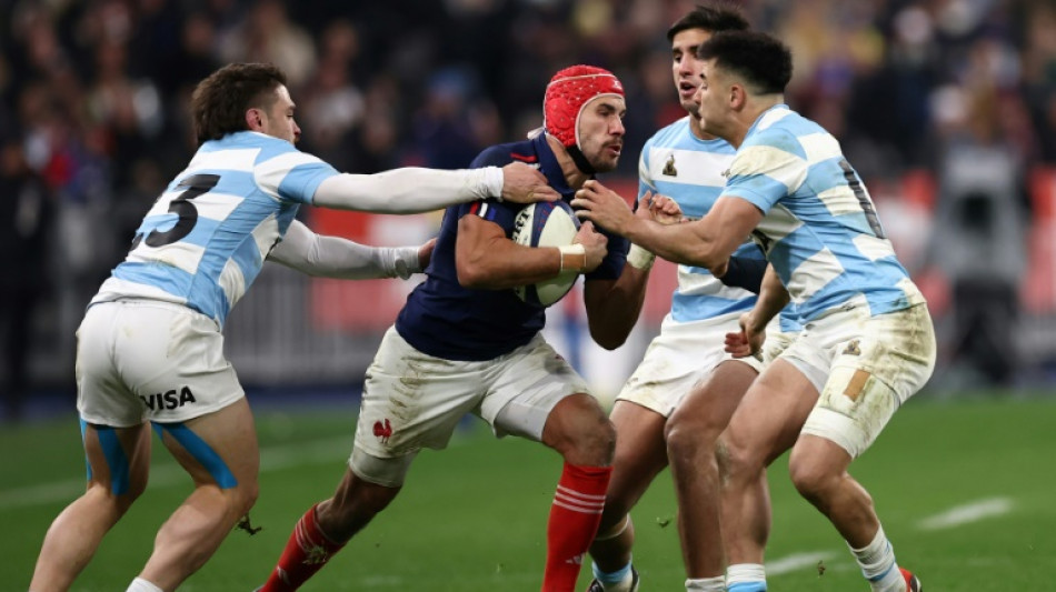 XV de France: les Bleus matent les Pumas pour finir l'année sur une bonne note