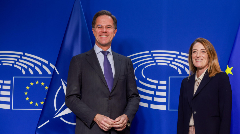 Rutte, per una Nato europea servirebbero 15 anni e l'8% del Pil