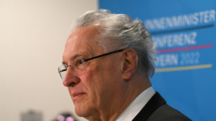 Bayerns Innenminister Herrmann sieht derzeit höhere Terrorgefahr als bei WM 2006