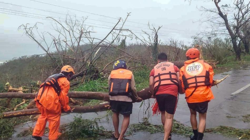 Ciclón en Filipinas deja ocho muertos y numerosos daños