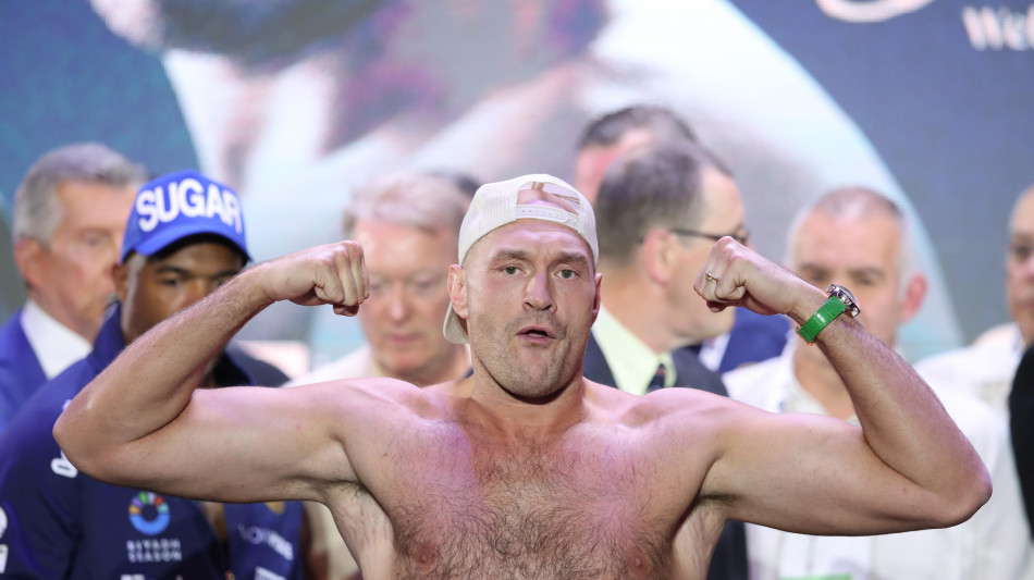 Pugilato: Tyson Fury 'mi ritiro, è stato un piacere'