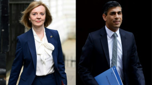 Course à Downing Street: face-à-face, Liz Truss et Rishi Sunak s'opposent sur les taxes