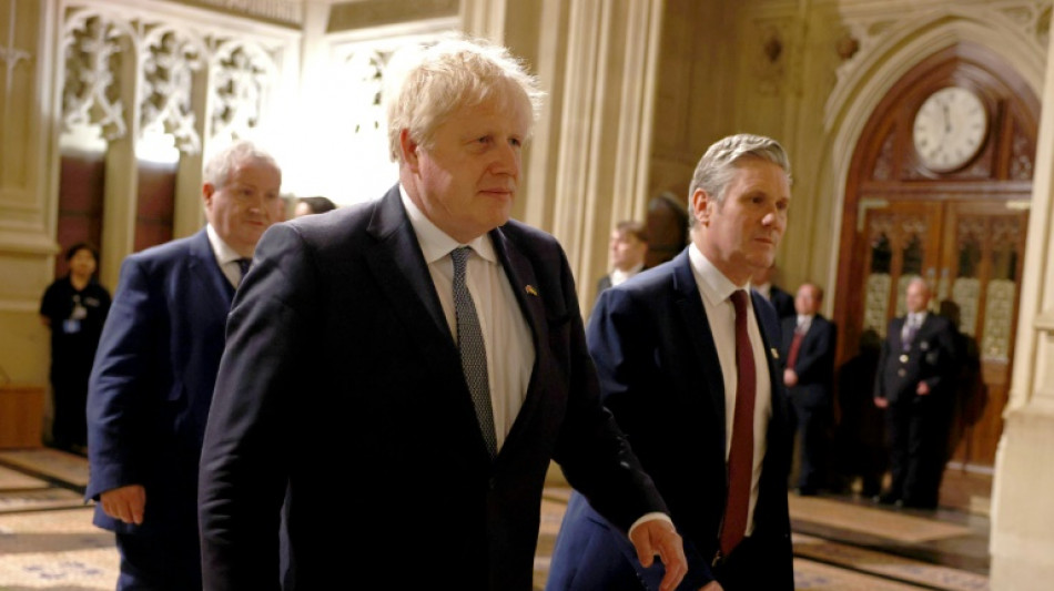 Boris Johnson denuncia los "insostenibles" controles aduaneros posbrexit en Irlanda del Norte